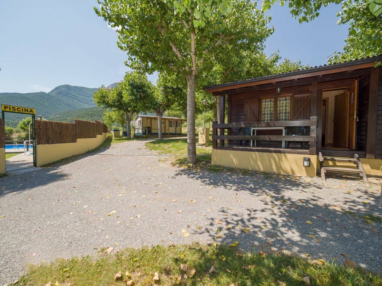Camping El Jabalí Blanco in Fiscal, Pirineo Aragonés