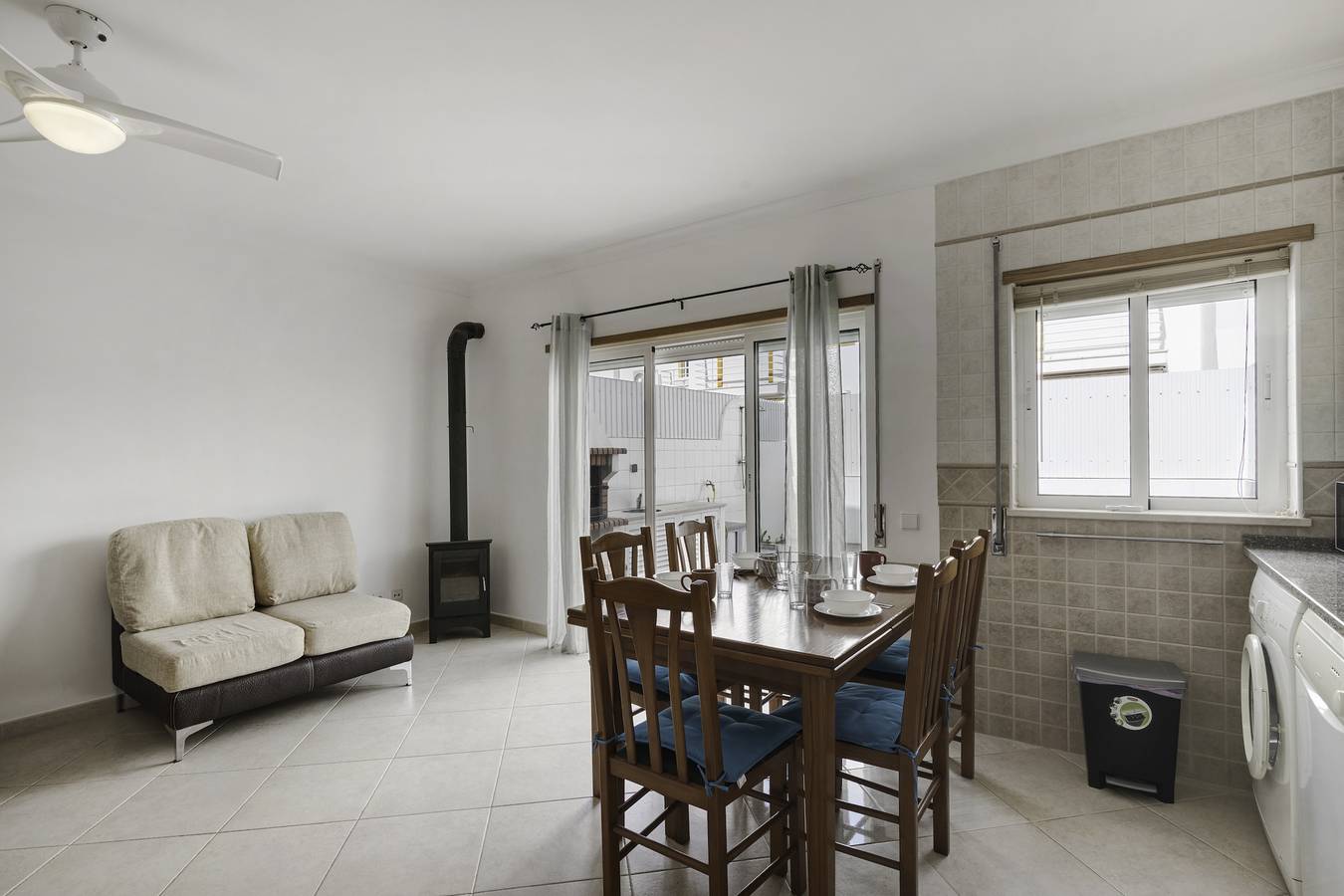 Villa 'Cacela Mar' with Private Pool, Private Terrace and Wi-Fi in Manta Rota, Parque Natural da Ria Formosa