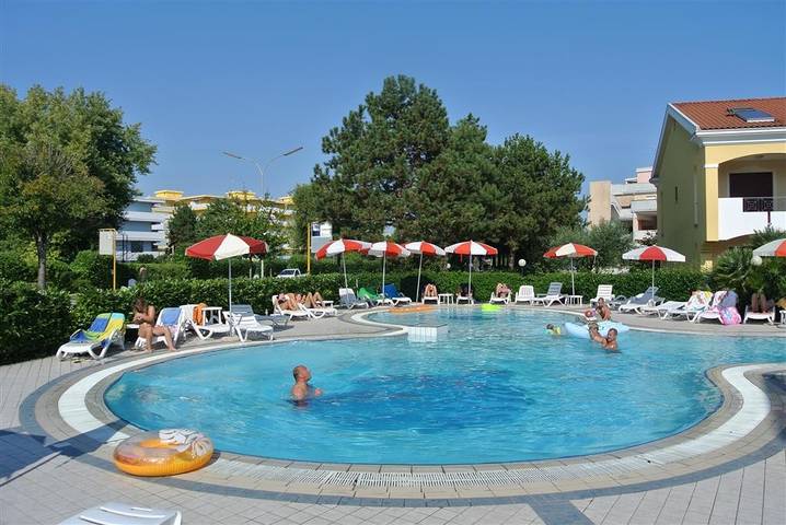 Ferienhaus für 6 Personen, mit Garten in Bibione - 2