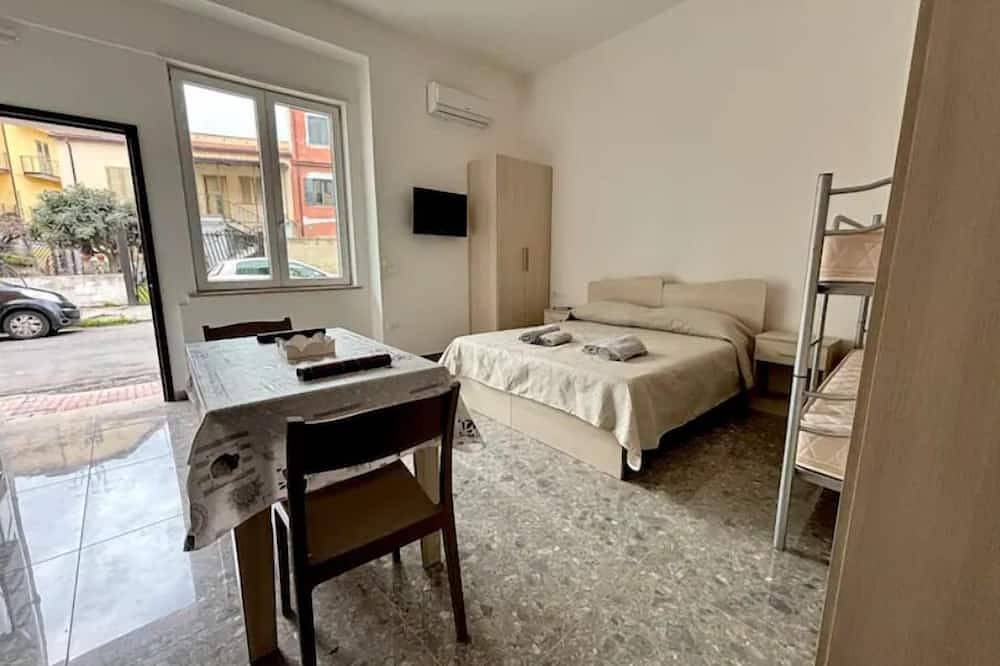 Entire apartment, Da Massomo2 in Corigliano Calabro, Gulf of Taranto