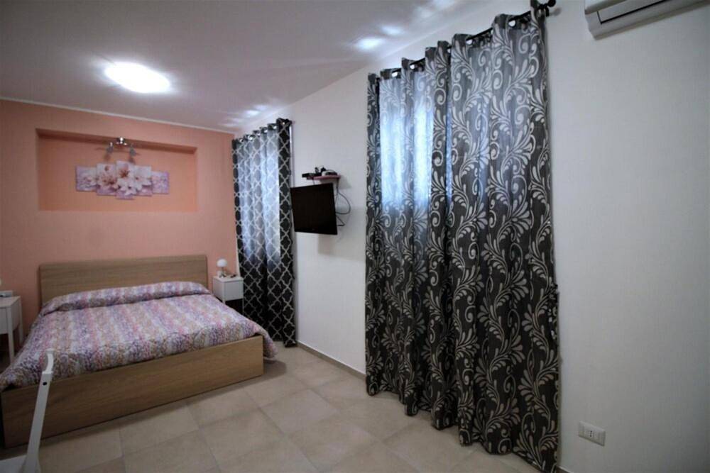 Double Room with Private Bathroom in Monreale, Provincia di Palermo