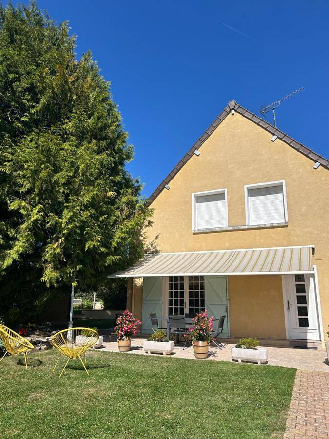 Location de vacances pour 2 personnes, avec jardin et vue à Nogent-le-Rotrou - 2