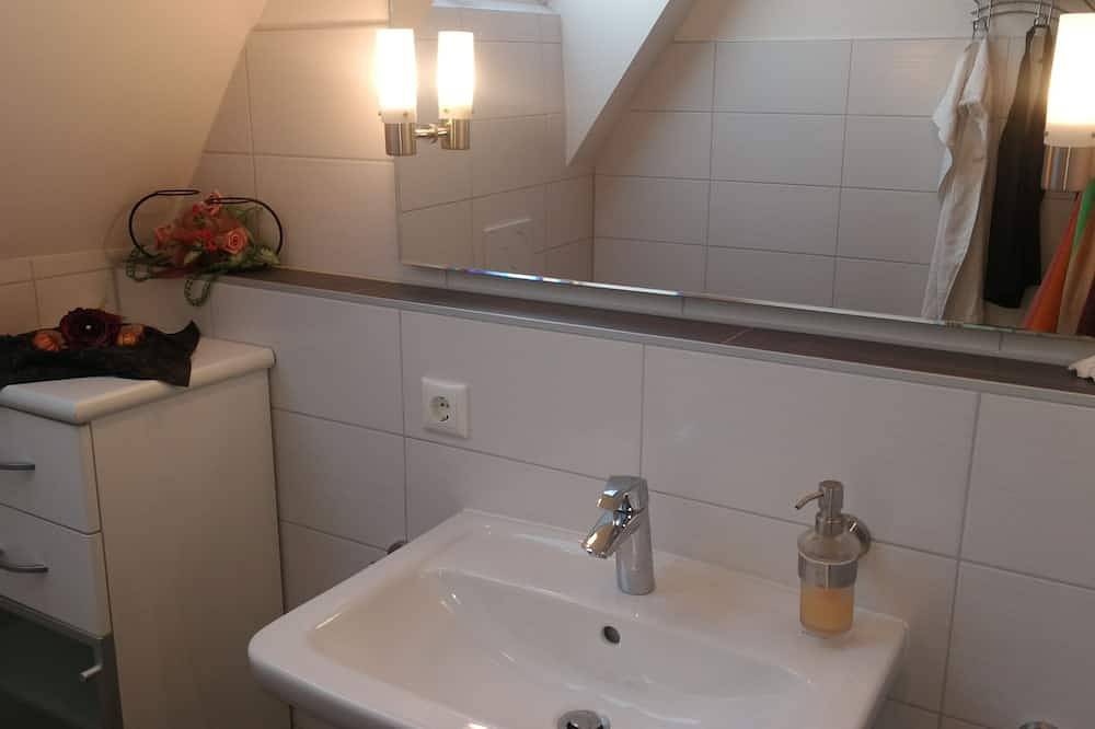 Ganze Wohnung, München Waldperlach , ruhig und sehr schöne Wohnung in München Perlach, München