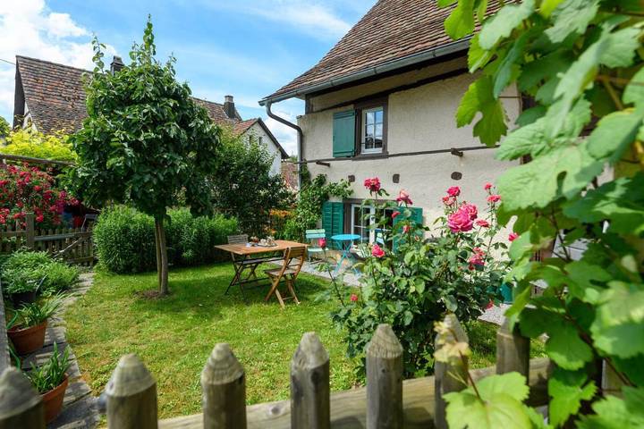 Ferienhaus für 5 Personen, mit Terrasse und Garten sowie Ausblick in Schaffhausen
