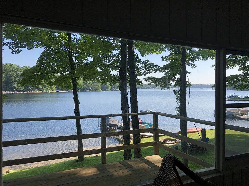 Charmantes Rose Lake Strandhaus in Michigansee