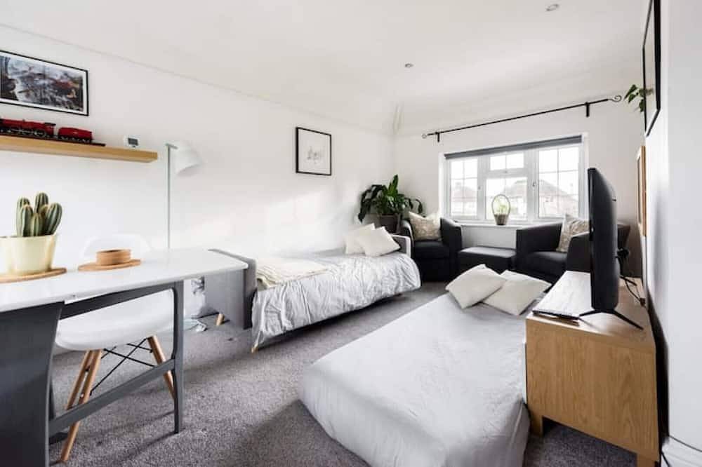 Entire apartment, Clean Cozy & Bright Entire Flat 5min Harry Potter in Watford, Hertfordshire