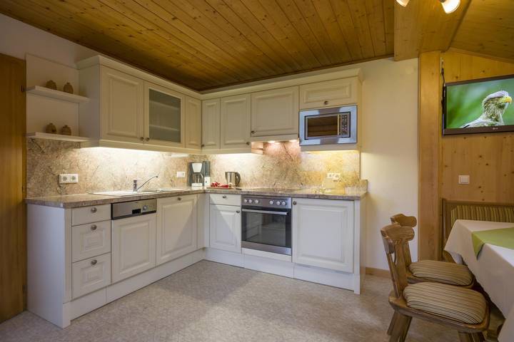 Ferienwohnung für 7 Personen, mit Seeblick und Garten sowie Balkon in Achenkirch - 4