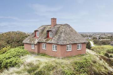 Ferienhaus mit Meerblick für 6 Personen, mit Sauna und Ausblick in Henne Strand