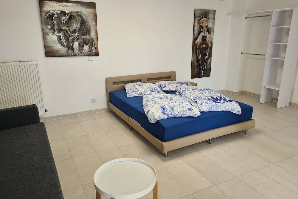 Appartamento intero, B - Fafa Home Hof With Pool in Stadtbezirk IX, Essen