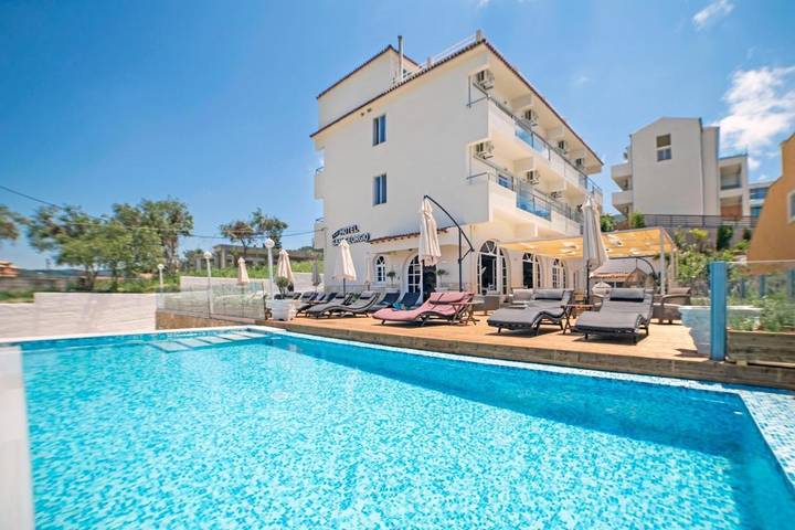 Hôtel pour 2 personnes, avec piscine et terrasse