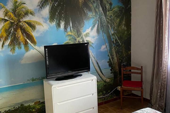 Appartement entier, Appartement en rez de chaussée de villa en bord de mer, 150 m de la plage in Canet-en-Roussillon, Côte d'Améthyste