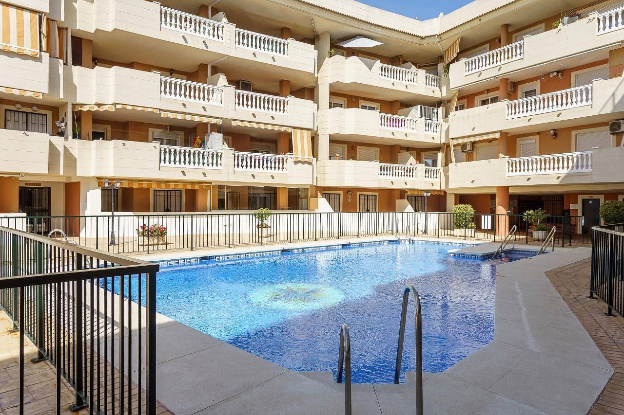 Apartamento vacacional entero, Holiday flat near the beach in Playa Torre de Benagalbón, Rincón de la Victoria