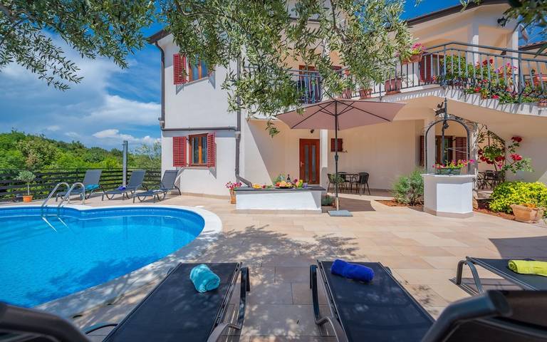 Appartement de vacances pour 2 personnes, avec jardin ainsi que jacuzzi et sauna en Croatie