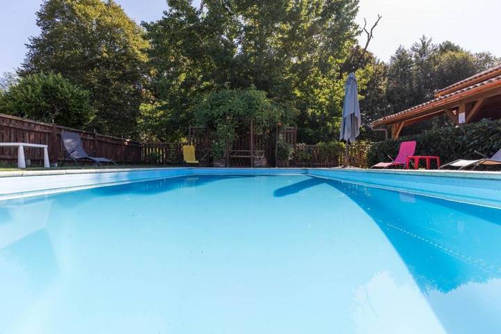 Location de vacances pour 6 personnes, avec piscine et jardin à Bélis - 4