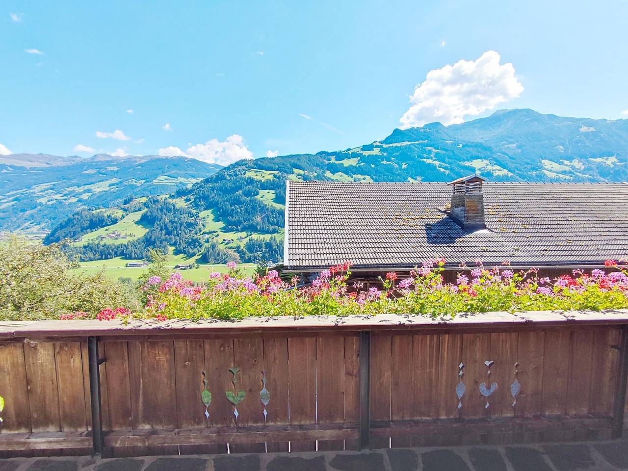 Chalet in Hippach beim Skigebiet in Tuxer Alpen, Hippach