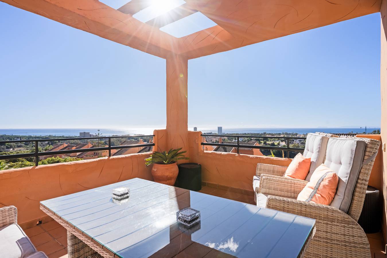 Hel leilighet, Sea Views Lagos de Santa Maria in Marbella Øst, Marbella