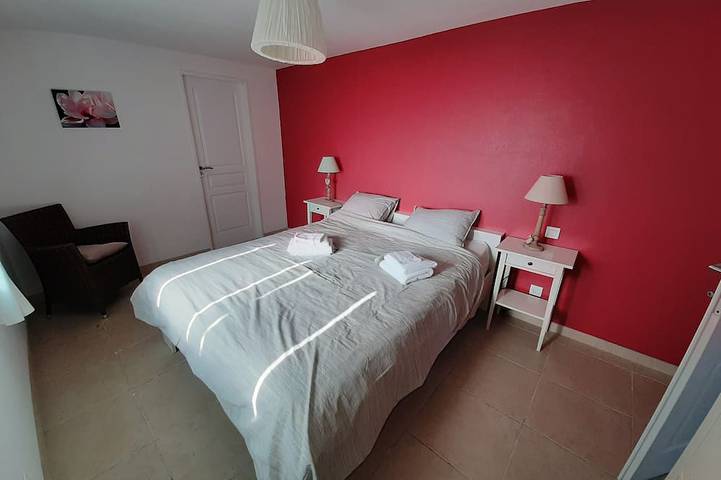 Location de vacances pour 8 personnes, avec jardin et terrasse à Orgnac-l'Aven - 3