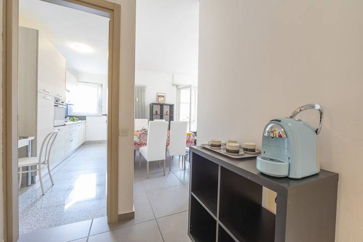 Appartement entier, City Apartment with Balcony and Parking in Lugano, Lac de Lugano