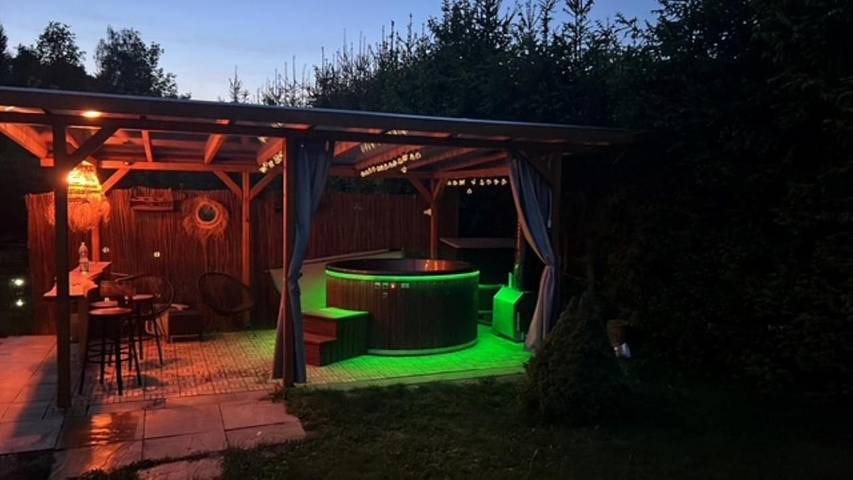 Ferienhaus für 15 Personen, mit Garten und Whirlpool - 1