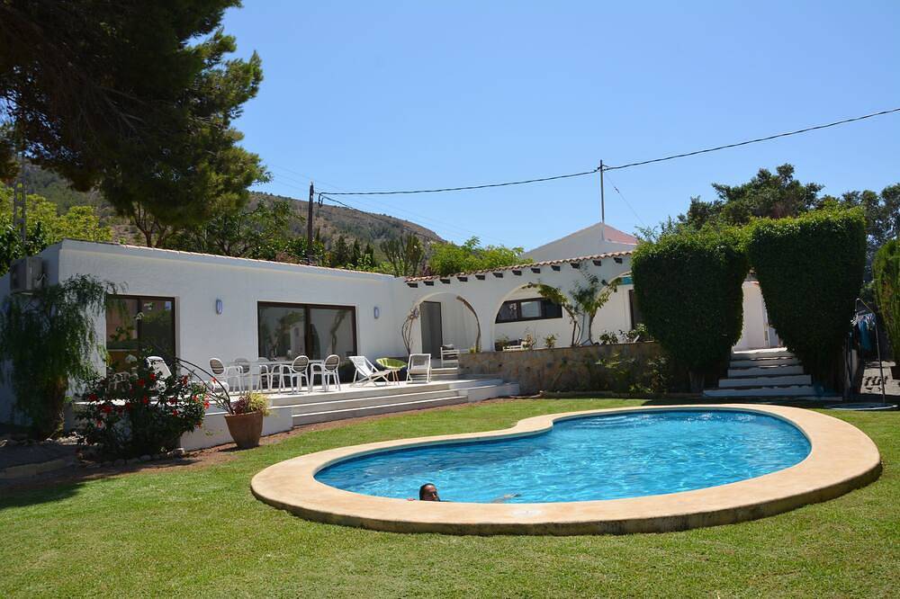 Villa Méditerranéenne sur la Montagne de L'albir Proche Commerces et Plage in L'Albir, Alfàs del Pi
