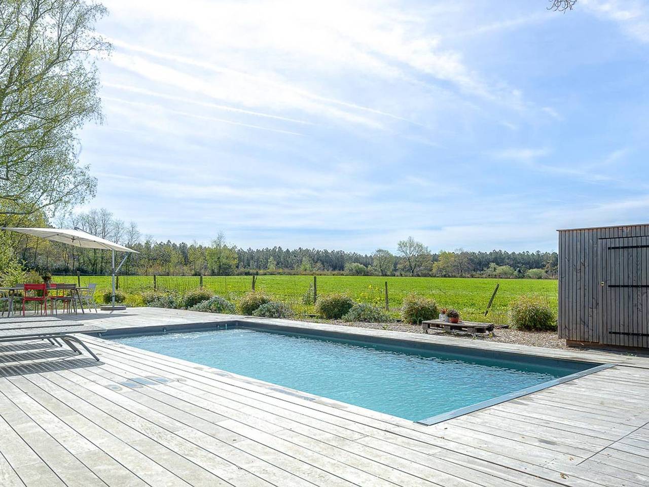 Luxuriöse Villa mit beheiztem Pool, moderner Küche, Kunstwerken, Nähe Strand und Waldwege in Seignosse, Côte d’Argent