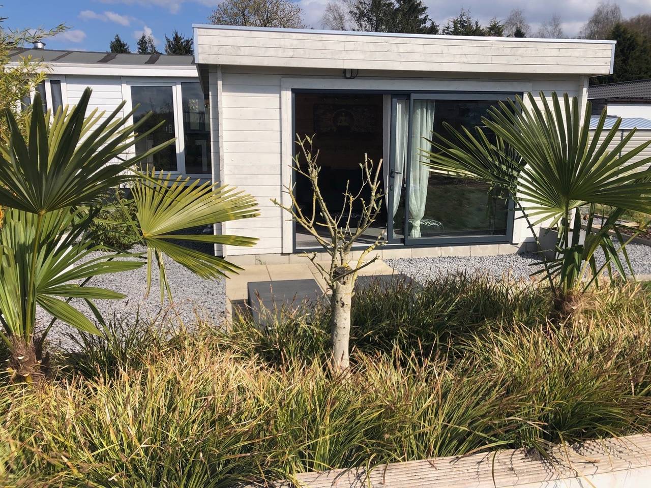 Enigma Lounge Chalet mit Swimmingpool in Zutendaal, Hasselt und Umgebung