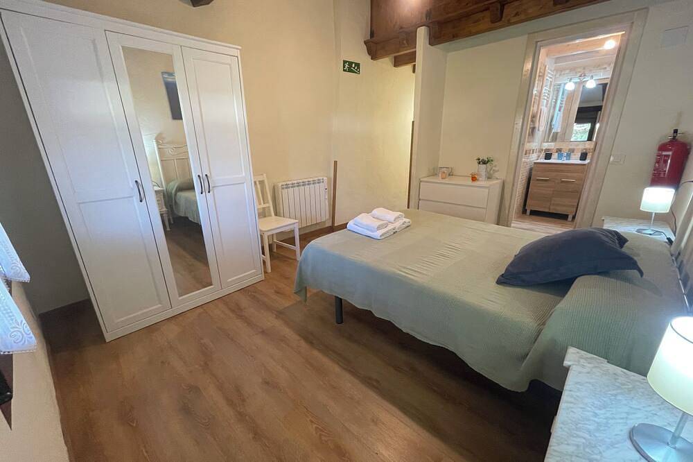 El Pandal, rural apartment for 2 people in Bides, Piloña, Spain. in Piloña, Sierra del Sueve