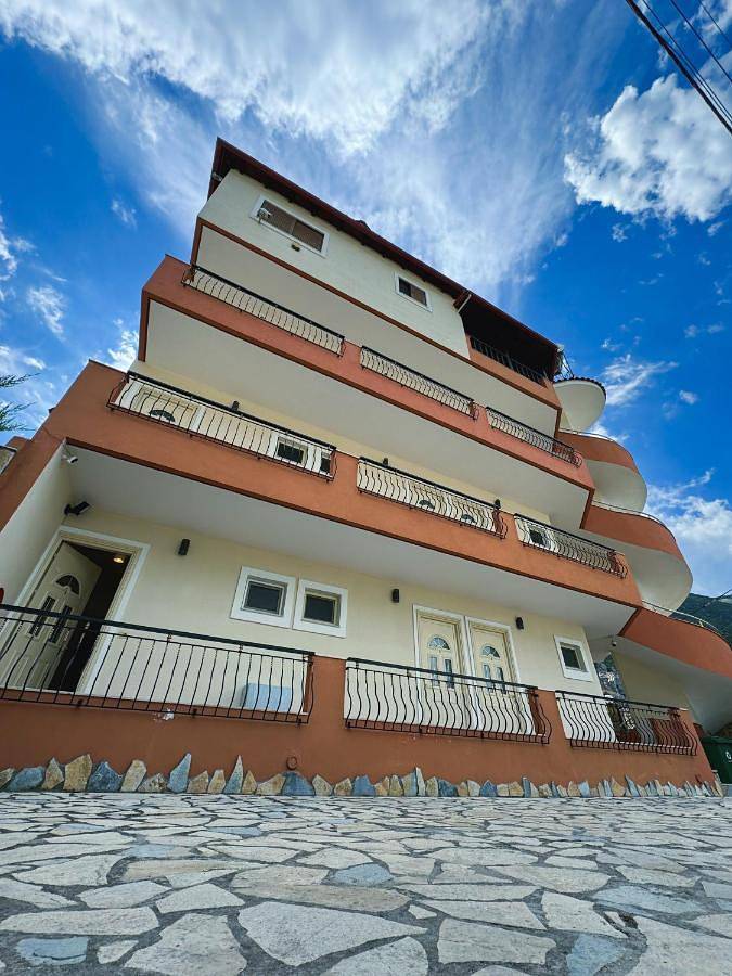 Hôtel pour 3 personnes, avec balcon et vue dans Borsh - 2