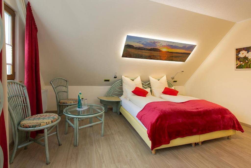 Ganze Ferienwohnung, Landgasthof Tönnes in Wipperfürth, Oberbergischer Kreis