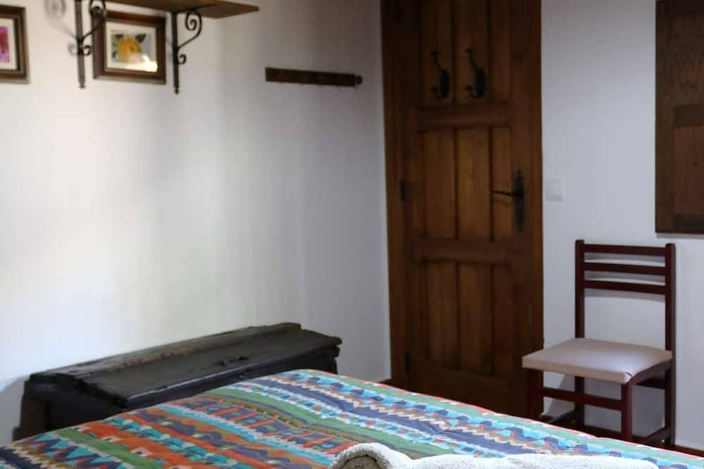 Rural house (full rental) Huerto Tia Juliana in Valero, Salamanca Province