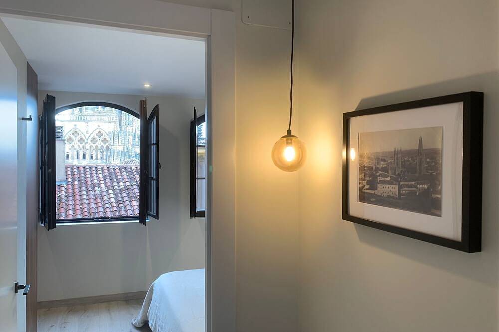 Entire apartment, Luxury apartment with cathedral views in Burgos, Burgos Province