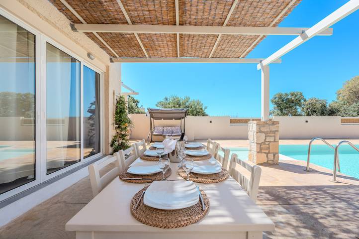 Almirikia Waterfront Villa, Near Amenities, Pool in Pigianos Kampos, Rethymno en omgeving