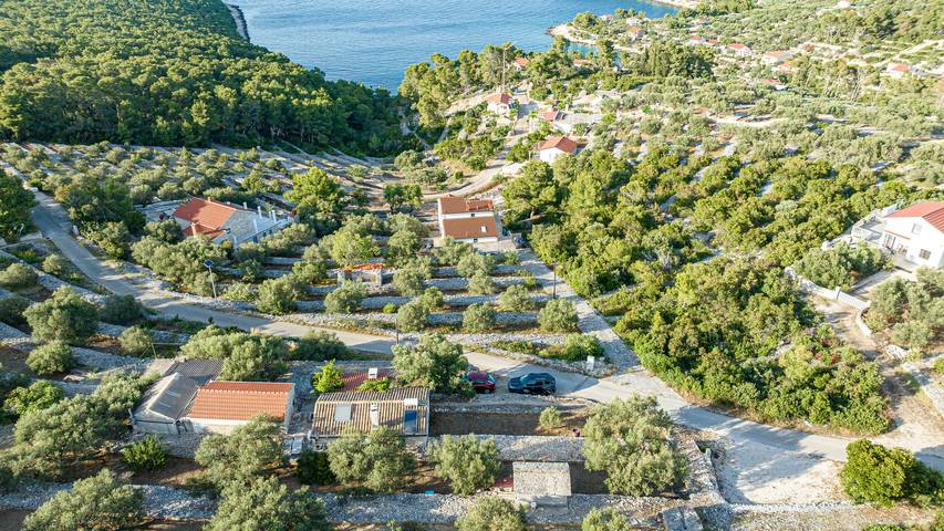 Villa pour 3 personnes, avec jardin et terrasse à Vela Luka