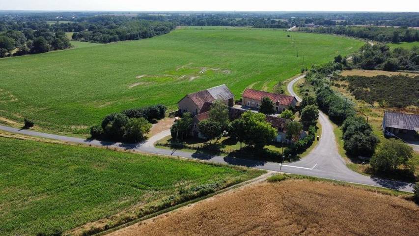 Maison de campagne pour 8 personnes, avec vue et jardin, animaux acceptés à Arthon - 2