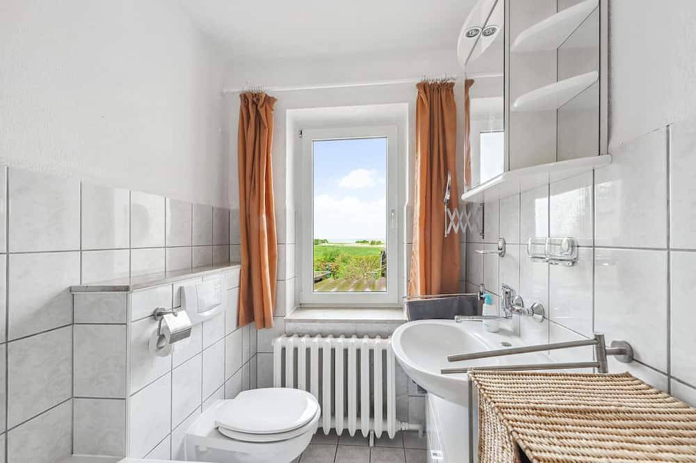 3 bedroom lovely home in Saal in Neuendorf (Bei Saal), Saal