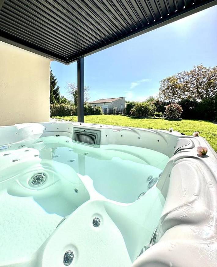 Chambre d’hôte pour 2 personnes, avec jardin et jacuzzi en Vendée - 2