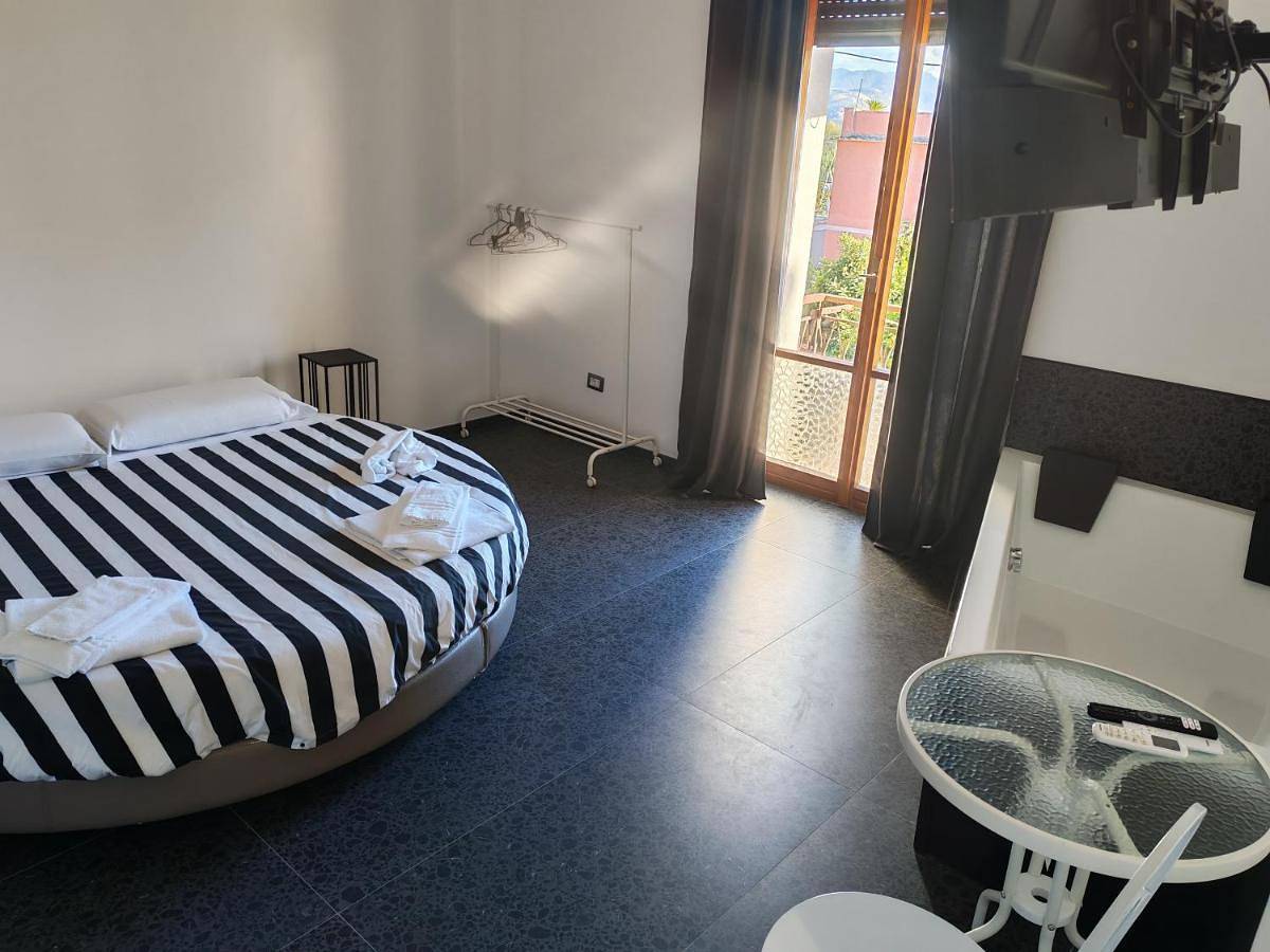 Babbo maison in Guidonia Montecelio, Provincia di Roma