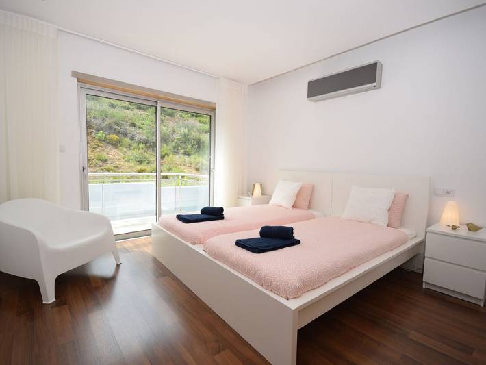 Casa de férias para 6 pessoas, com piscina e jardim em Salir do Porto