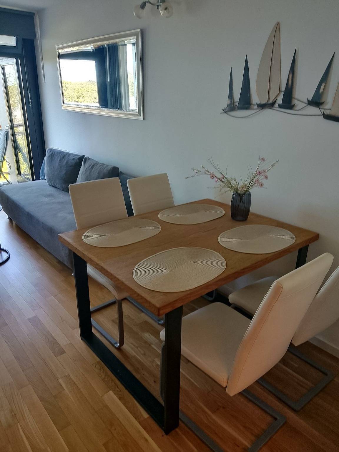 Appartement entier, Ankerplatzsteinhudermeer – Appartement moderne avec balcon et vue latérale sur le lac in Wunstorf, Lac de Steinhude