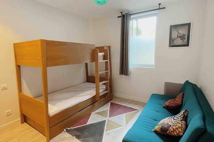 Gîte pour 8 personnes, avec jardin dans Plage Des Minimes - 3