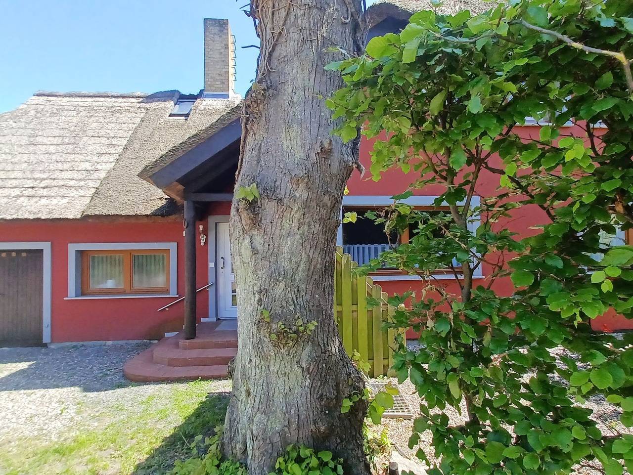 Ganze Ferienwohnung, Appartement Meeresträume Wohnung 3 in Wustrow, Fischland