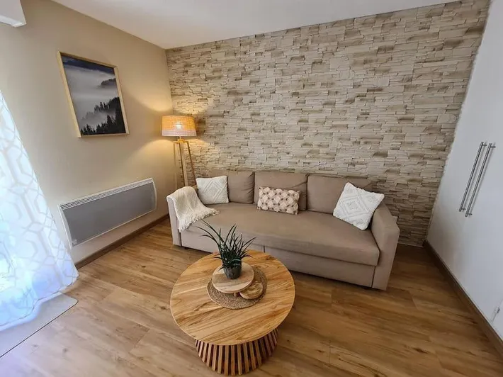 Apartamento de vacaciones para 3 personas, con jardín además de vistas y piscina - 1