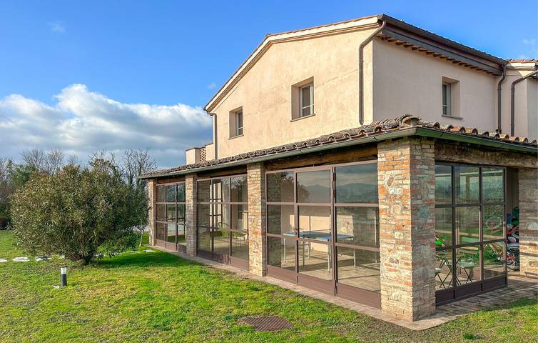 Gîte pour 8 personnes, avec jardin ainsi que piscine et terrasse à Città di Castello - 2