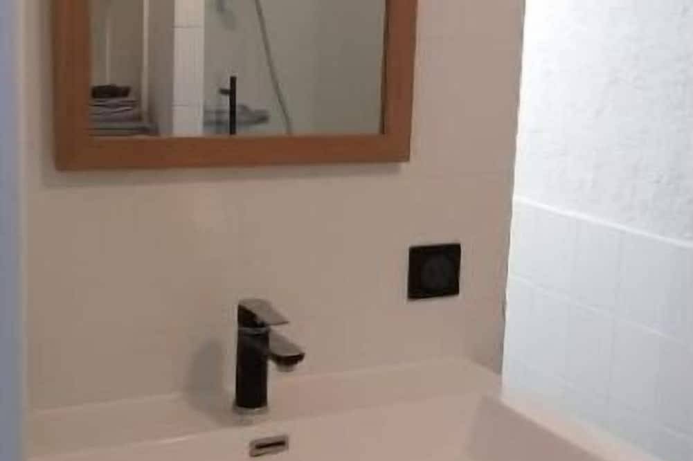 Apartamento entero, La Dépendance du Château de Triviers in Challes-les-Eaux, Chambéry region