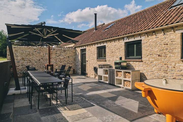 Cottage for 2 people, with hot tub and terrace as well as garden in Somerset