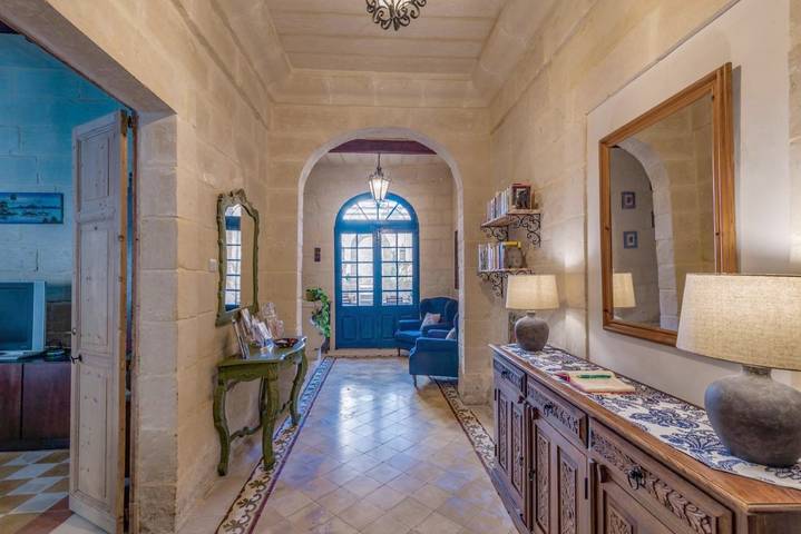 Chambre d’hôte pour 2 personnes, avec Terrasse ainsi que Jardin et Piscine à San Giljan