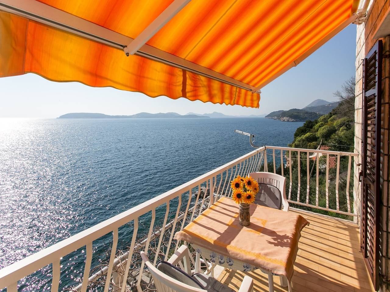 Geheel appartement, Apartments Neve - Two-Bedroom Apartment with Balcony and Sea View in Zaton, Grad Dubrovnik