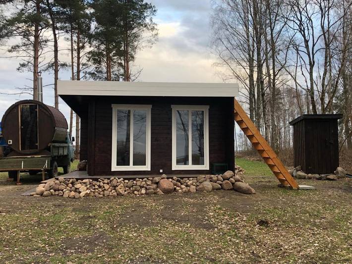 Bungalow für 4 Personen, mit Terrasse und Whirlpool sowie Garten und Sauna in Estland