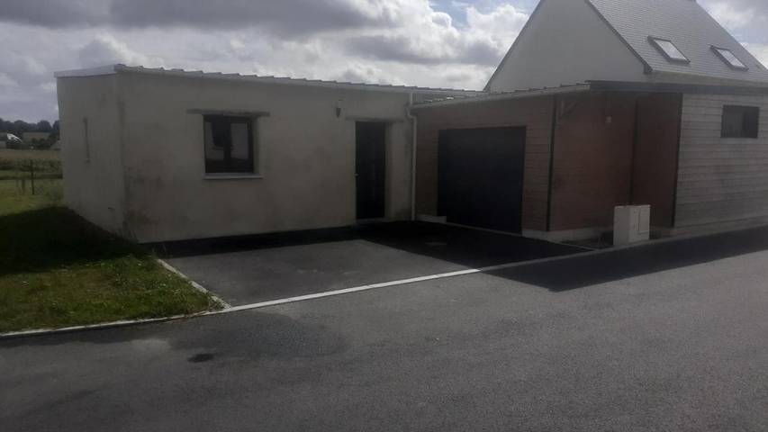 Gîte pour 6 personnes, avec Terrasse ainsi que Jardin et Vue à Quédillac