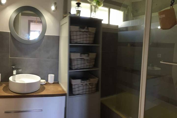 Location de vacances pour 4 personnes, avec jardin à Saint-Georges-du-Vièvre - 2